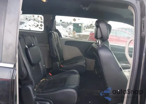 2017 Dodge Grand Caravan Sxt z USA, uszkodzony, nr VIN 2C4RDGCG1HR674298